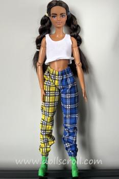 Mattel - Barbie - BMR1959 - Plaid color block jogger pants, a mesh jersey top - Doll